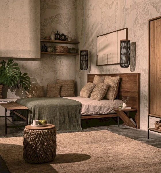 Outline Bed with Side Table